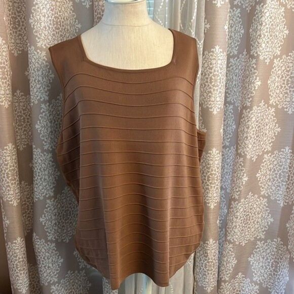 EUC Joseph A Womens sleeveless top - Picture 1 of 5